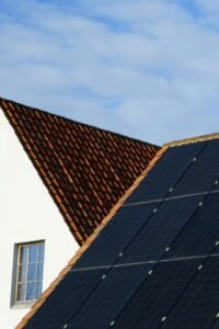 Paneles solares energia renovable – eficiencia energetica VUT